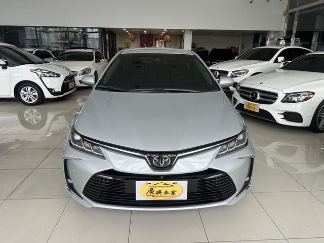 TOYOTA豐田 ALTIS  第3張相片