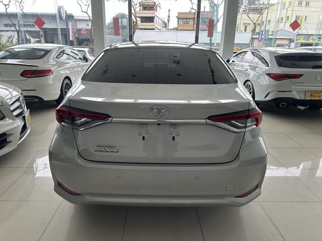 TOYOTA豐田 ALTIS  第4張相片