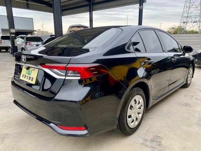 TOYOTA豐田 ALTIS  第2張相片