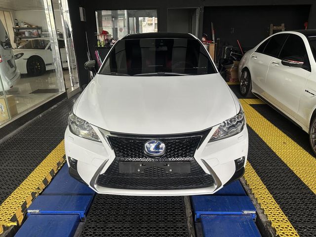 LEXUS凌志 CT200H  第3張相片