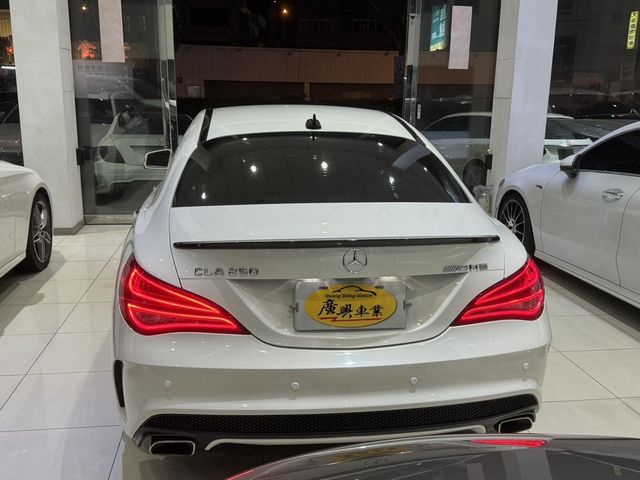 M-BENZ賓士 CLA250  第4張相片