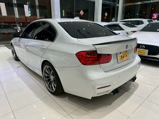 BMW寶馬 316  第8張相片