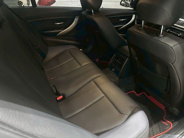 BMW寶馬 316  第10張相片