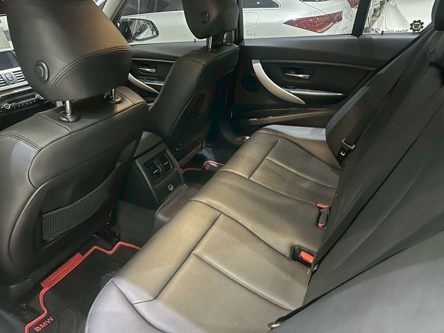 BMW寶馬 316  第13張相片