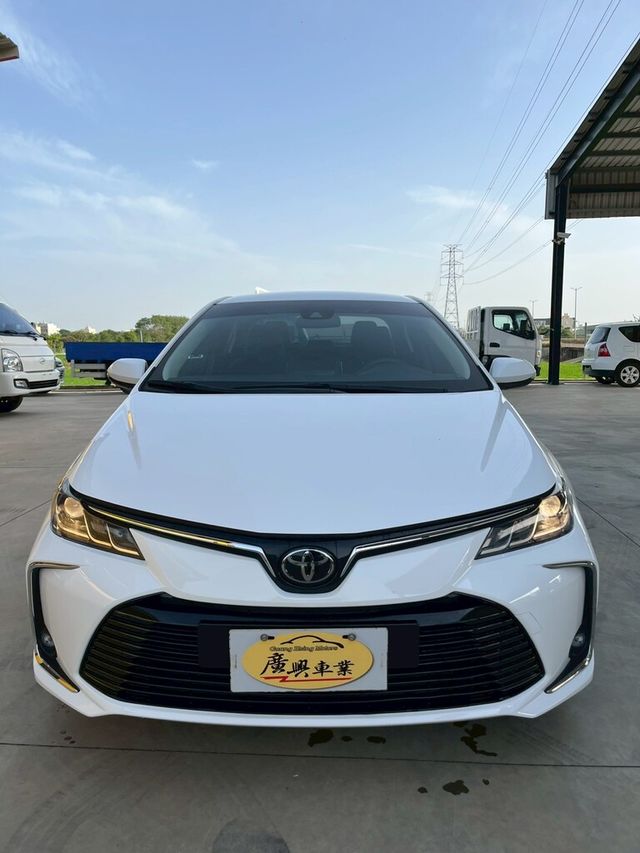 TOYOTA豐田 ALTIS  第3張相片
