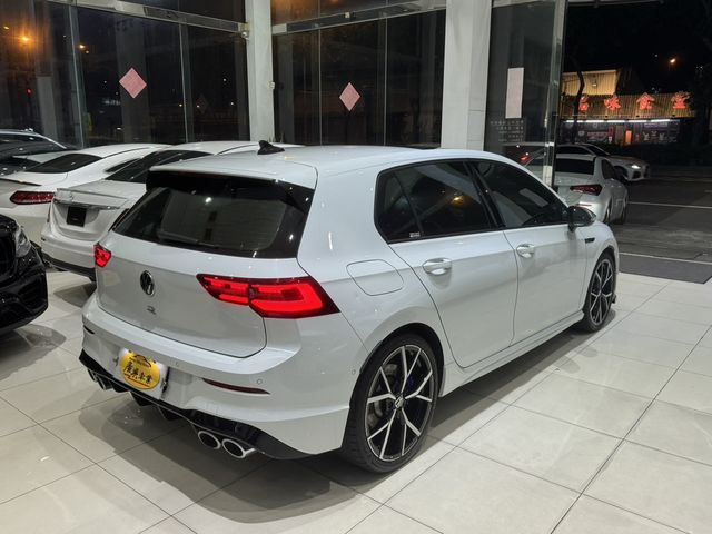 VOLKSWAGEN福斯 GOLF R  第2張相片