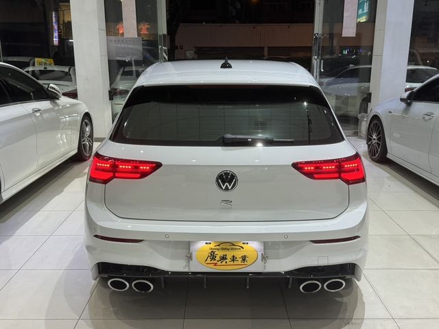 VOLKSWAGEN福斯 GOLF R  第4張相片