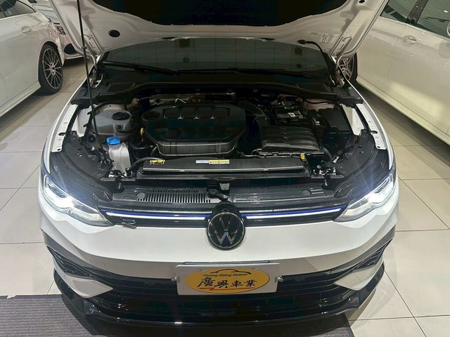 VOLKSWAGEN福斯 GOLF R  第6張相片