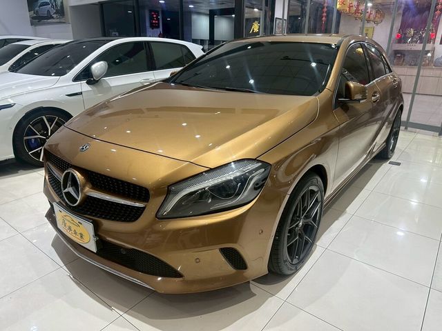 M-BENZ賓士 A180  第1張相片