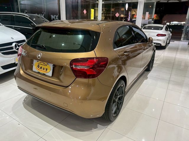 M-BENZ賓士 A180  第2張相片