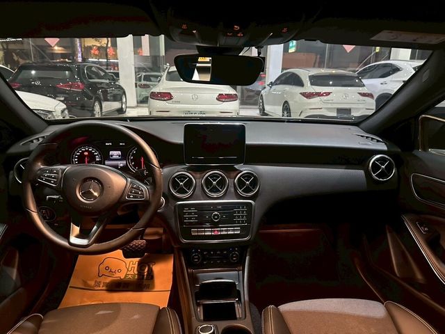 M-BENZ賓士 A180  第5張相片