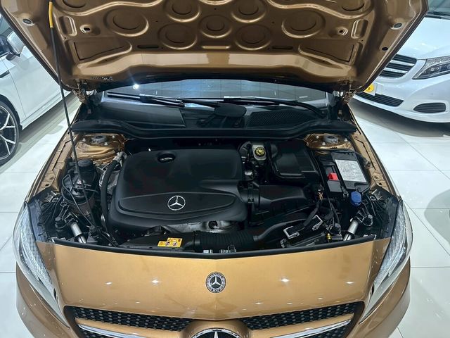 M-BENZ賓士 A180  第6張相片