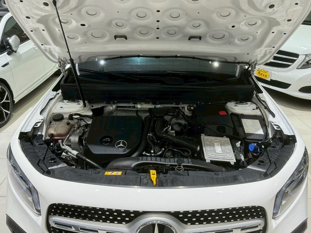 M-BENZ賓士 GLB200  第6張相片