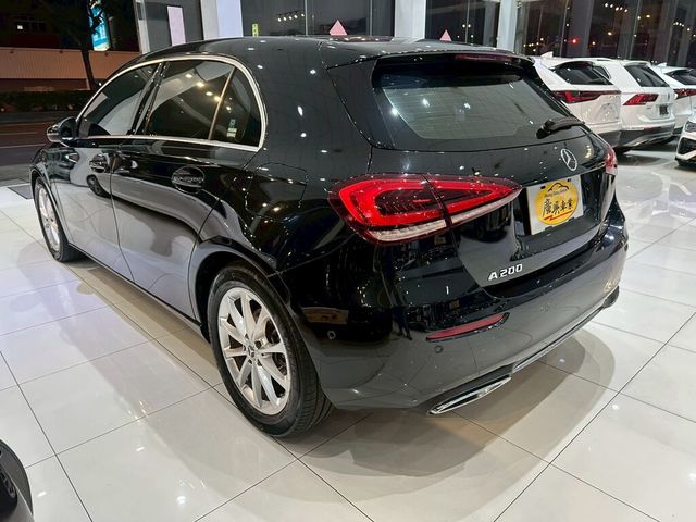 M-BENZ賓士 A200  第9張相片