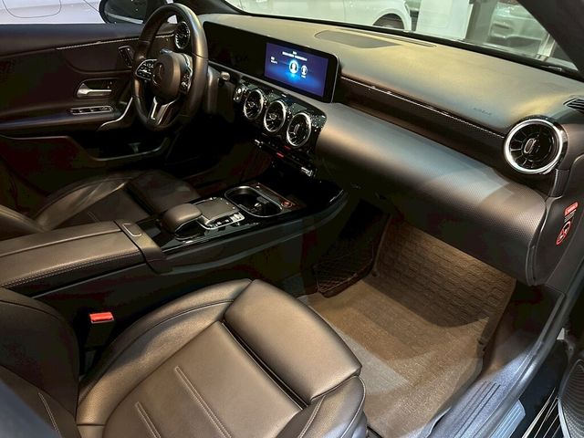 M-BENZ賓士 A200  第13張相片