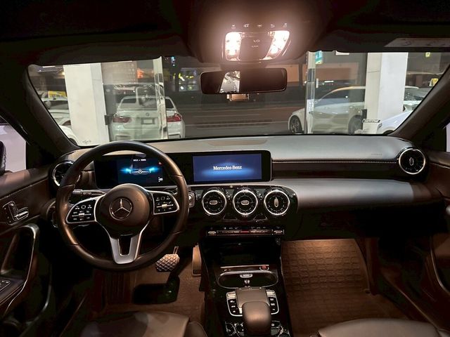 M-BENZ賓士 A200  第15張相片