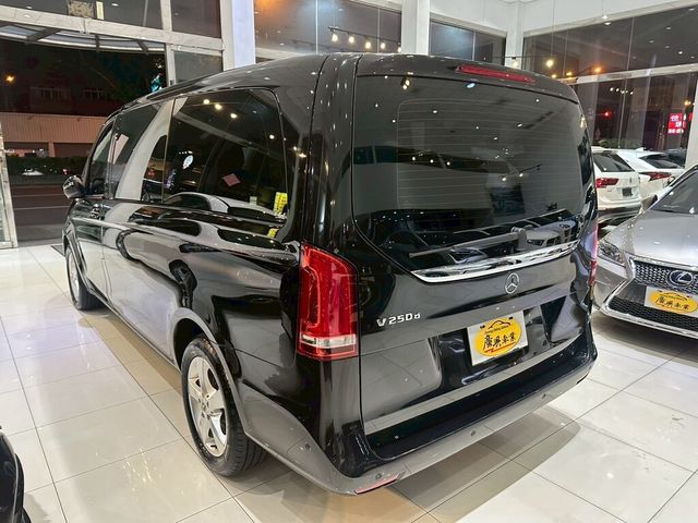 M-BENZ賓士 V250 D  第9張相片