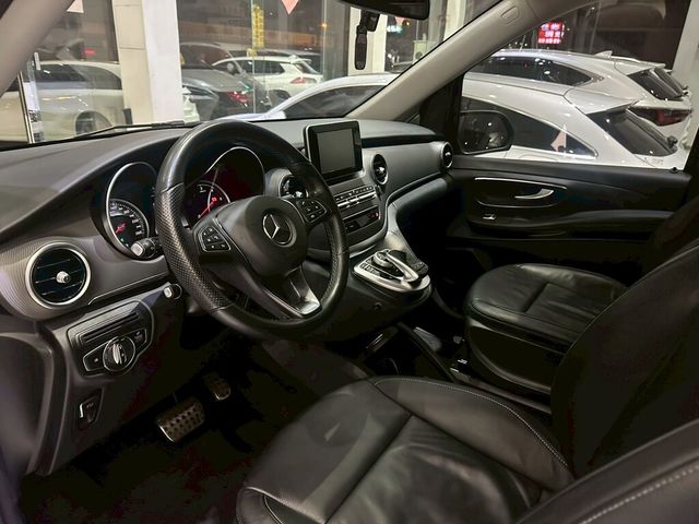 M-BENZ賓士 V250 D  第10張相片