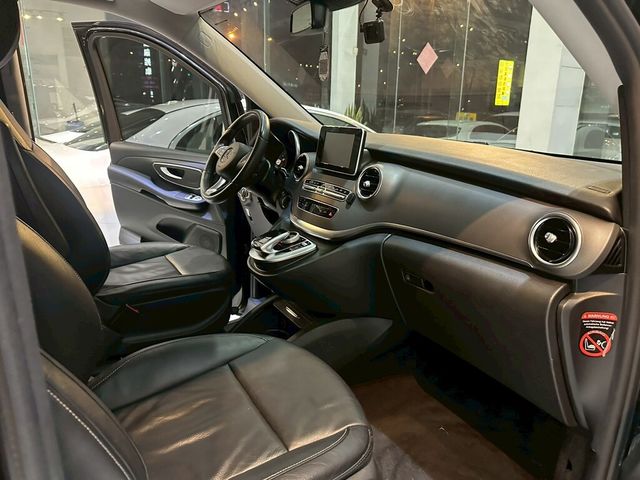 M-BENZ賓士 V250 D  第17張相片