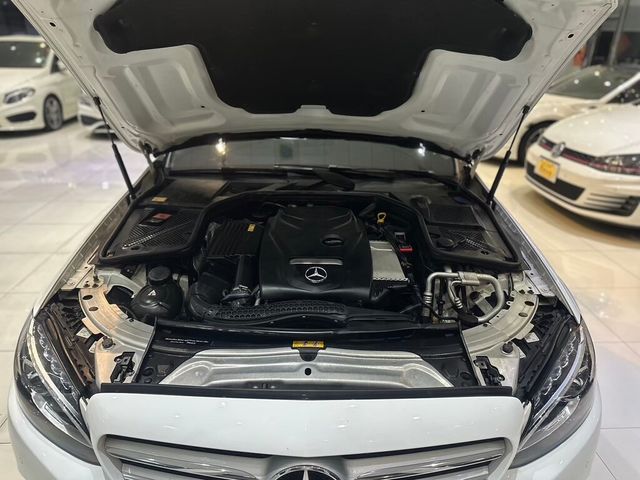 M-BENZ賓士 C250  第6張相片