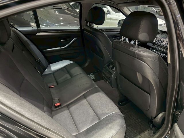 BMW寶馬 520I  第8張相片