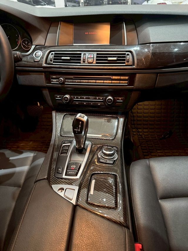 BMW寶馬 520I  第9張相片