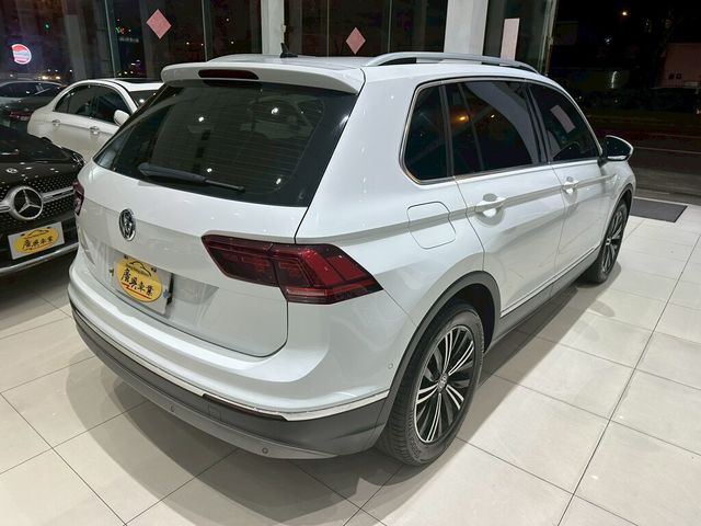 VOLKSWAGEN福斯 TIGUAN  第2張相片