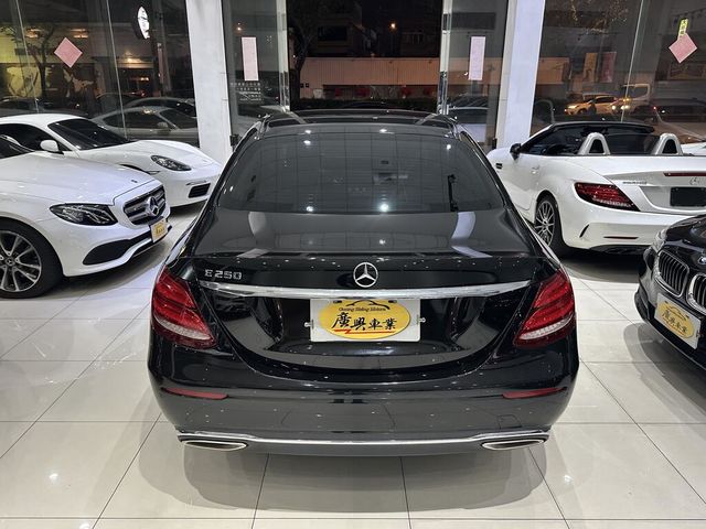 M-BENZ賓士 E250  第4張相片