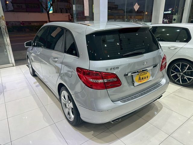 M-BENZ賓士 B200  第8張相片