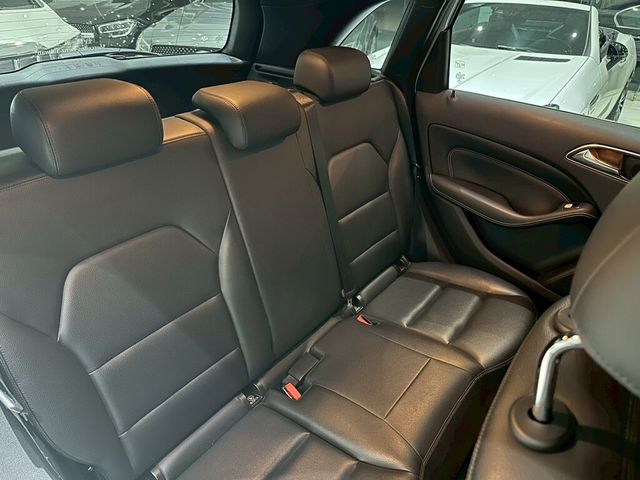 M-BENZ賓士 B200  第11張相片