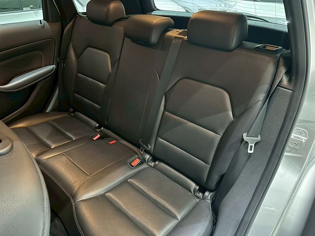 M-BENZ賓士 B200  第14張相片