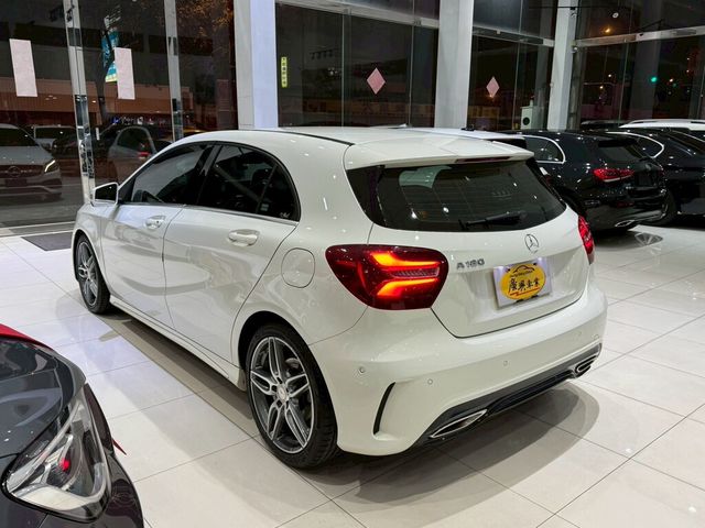 M-BENZ賓士 A180  第8張相片