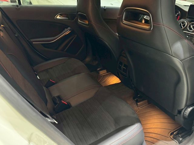 M-BENZ賓士 A180  第15張相片