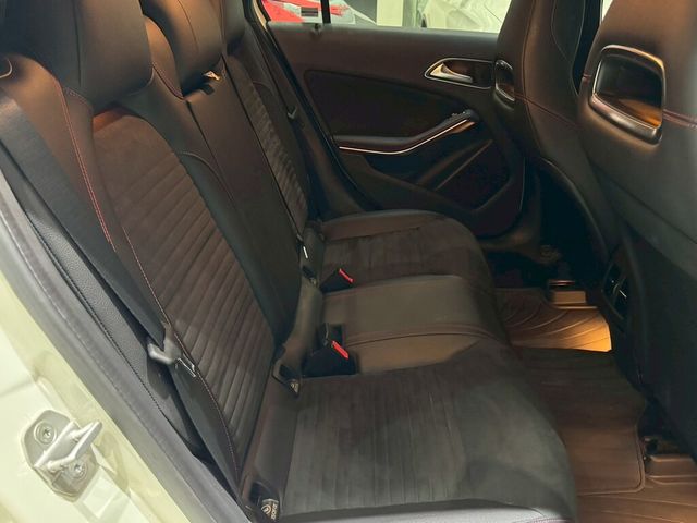 M-BENZ賓士 A180  第16張相片