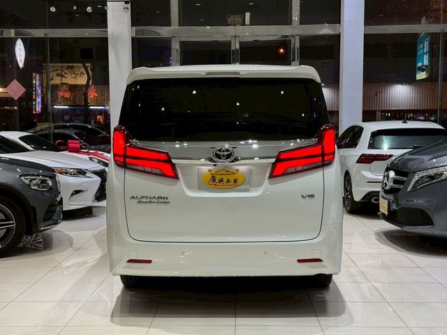 TOYOTA豐田 ALPHARD  第4張相片