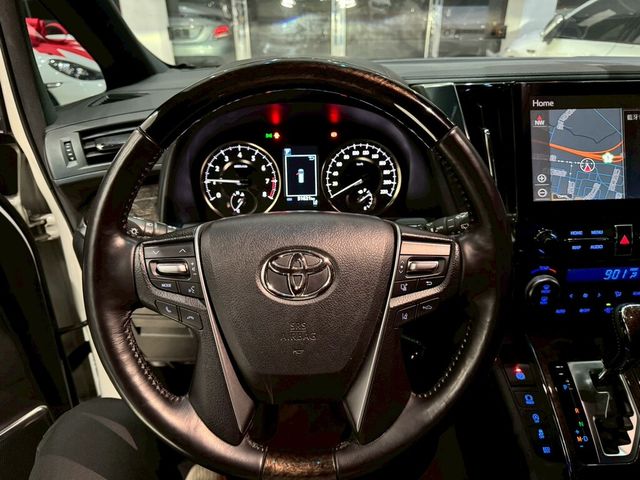TOYOTA豐田 ALPHARD  第5張相片