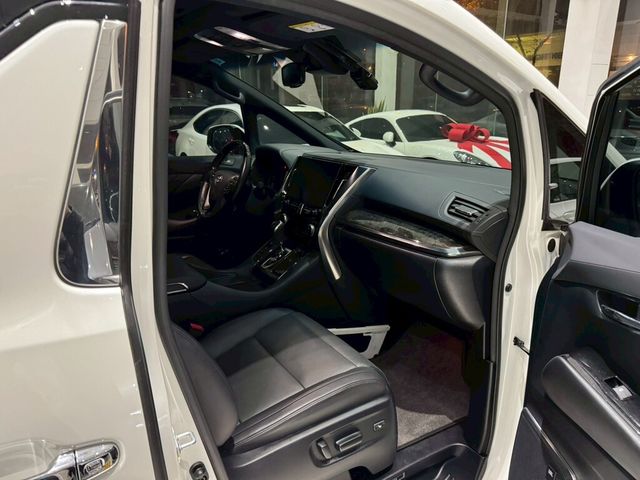 TOYOTA豐田 ALPHARD  第16張相片