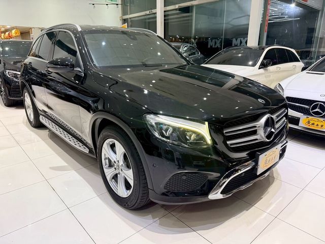 M-BENZ賓士 GLC220D  第7張相片