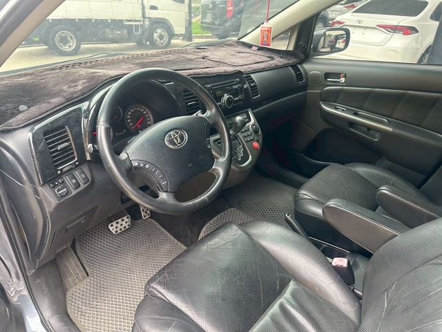 TOYOTA豐田 WISH  第9張相片