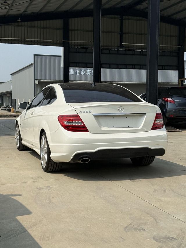 M-BENZ賓士 C250  第5張相片