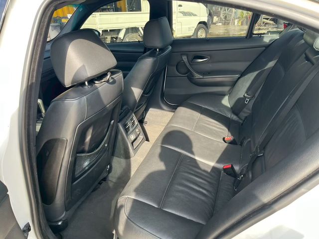 BMW寶馬 335I  第10張相片