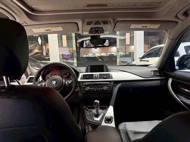 BMW寶馬 328I  第10張相片