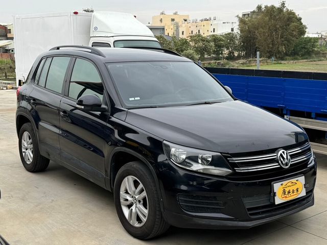 VOLKSWAGEN福斯 TIGUAN  第2張相片