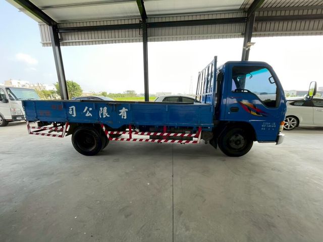 ISUZU五十鈴 ELF  第4張相片