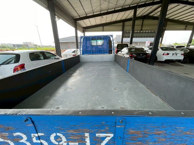 ISUZU五十鈴 ELF  第9張相片