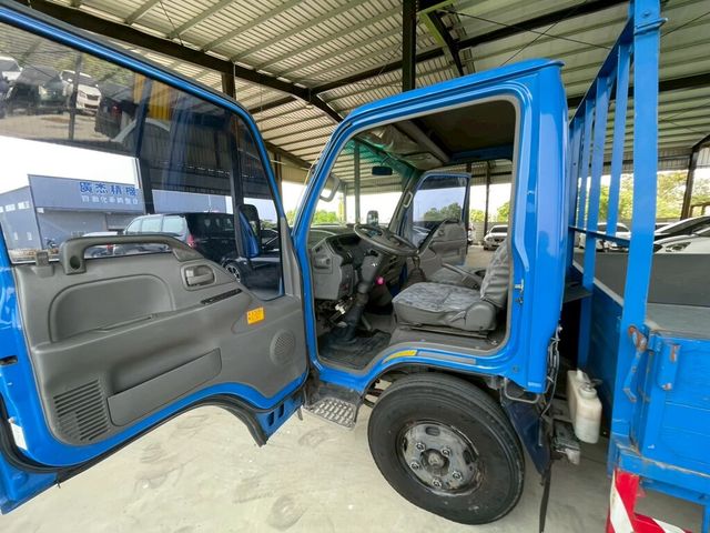 ISUZU五十鈴 ELF  第12張相片