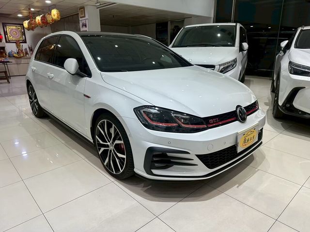VOLKSWAGEN福斯 GOLF GTI  第3張相片