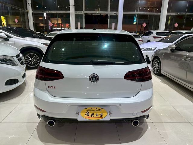 VOLKSWAGEN福斯 GOLF GTI  第5張相片
