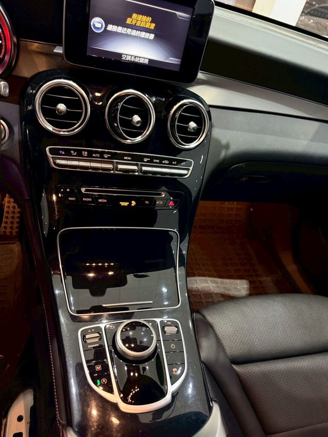 M-BENZ賓士 GLC250  第16張相片