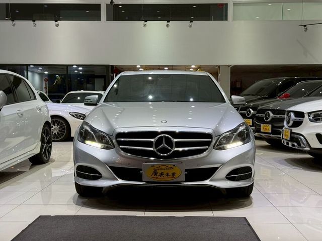 M-BENZ賓士 E250  第2張相片